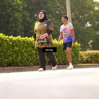 Runner Photo 6617477
