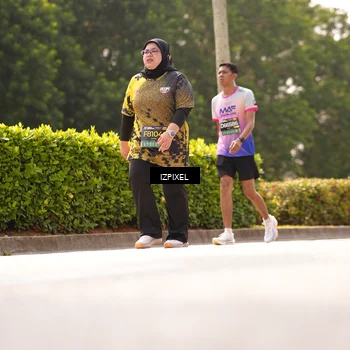 Runner Photo 6617481