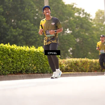 Runner Photo 6617514