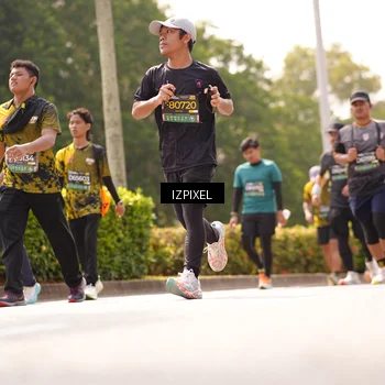 Runner Photo 6617585