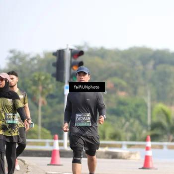Runner Photo 6617611