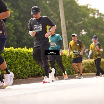 Runner Photo 6617622