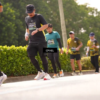 Runner Photo 6617624