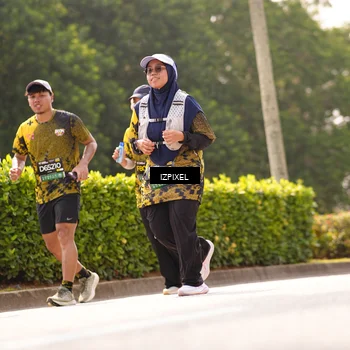 Runner Photo 6617659