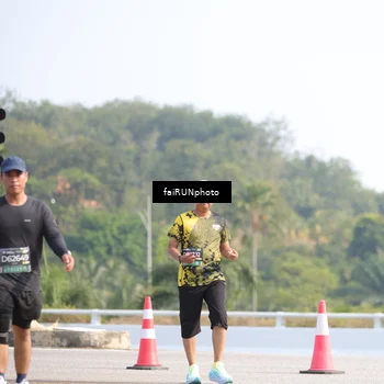 Runner Photo 6617664
