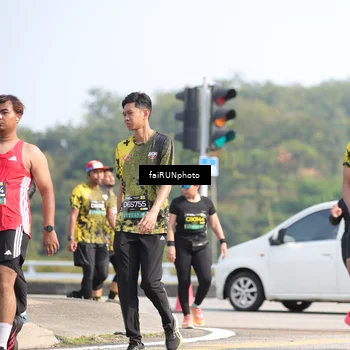 Runner Photo 6617731