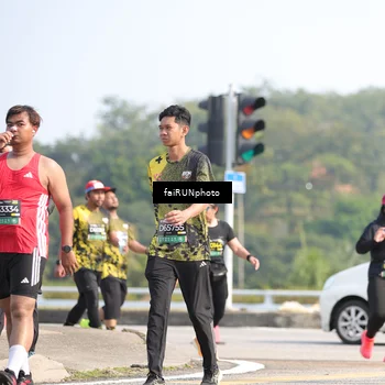 Runner Photo 6617756