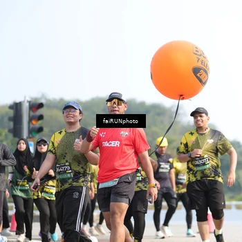 Runner Photo 6617923