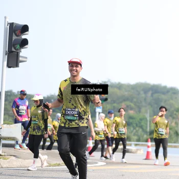 Runner Photo 6618264