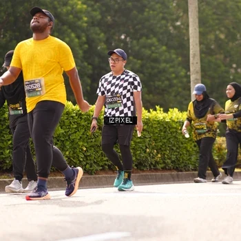 Runner Photo 6618292