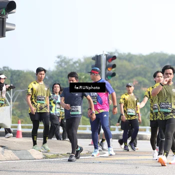 Runner Photo 6618308