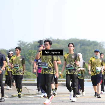 Runner Photo 6618351