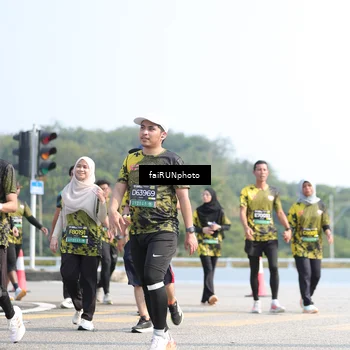 Runner Photo 6618373