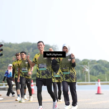Runner Photo 6618437