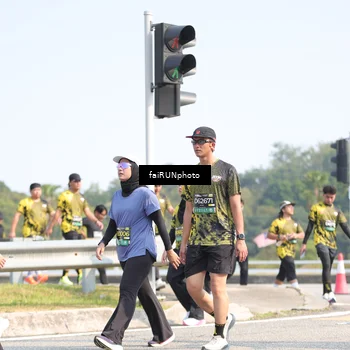Runner Photo 6618669