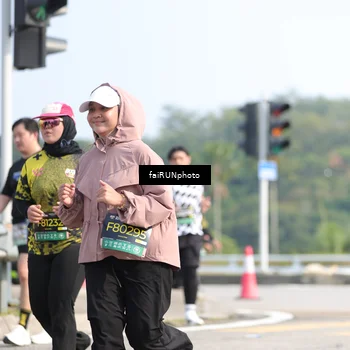 Runner Photo 6619014
