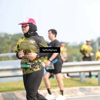 Runner Photo 6619030