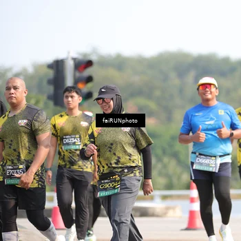 Runner Photo 6619113
