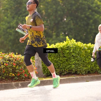 Runner Photo 6619211