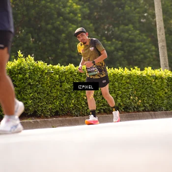 Runner Photo 6619525