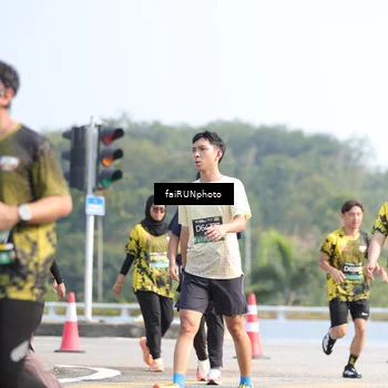 Runner Photo 6619923