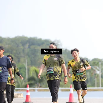 Runner Photo 6619995