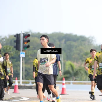 Runner Photo 6620001
