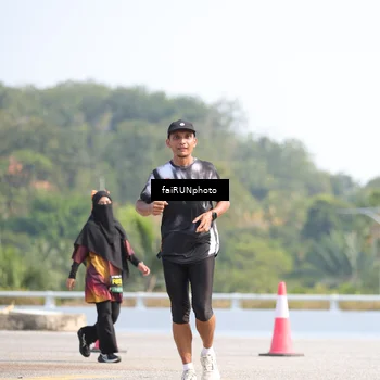 Runner Photo 6620075