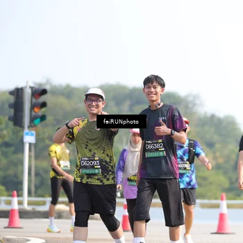 Runner Photo 6620200