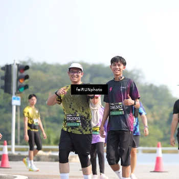 Runner Photo 6620202