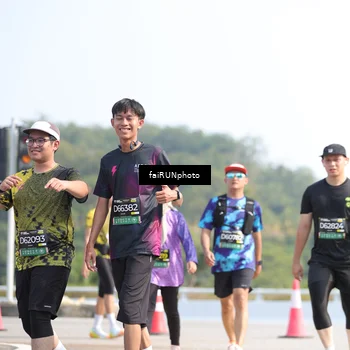 Runner Photo 6620230