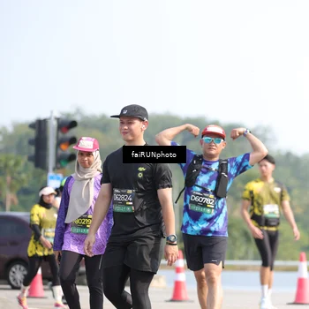 Runner Photo 6620258