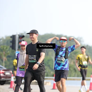 Runner Photo 6620260