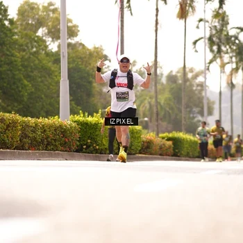 Runner Photo 6620684