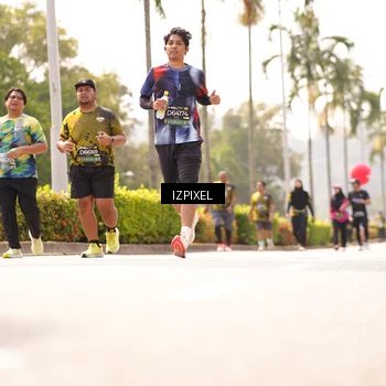 Runner Photo 6620750