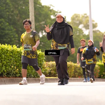 Runner Photo 6621003