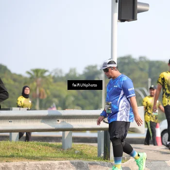 Runner Photo 6621042