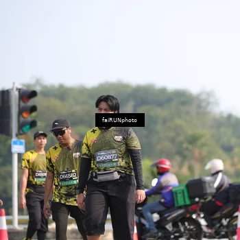 Runner Photo 6621044