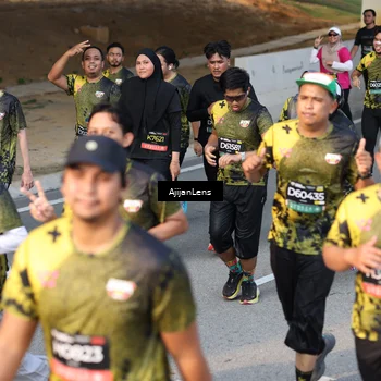 Runner Photo 6621073