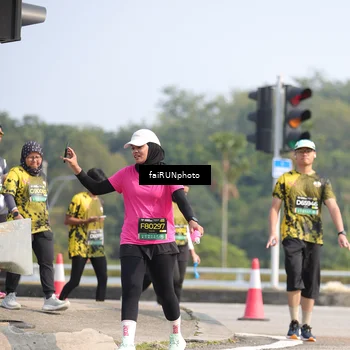 Runner Photo 6621238