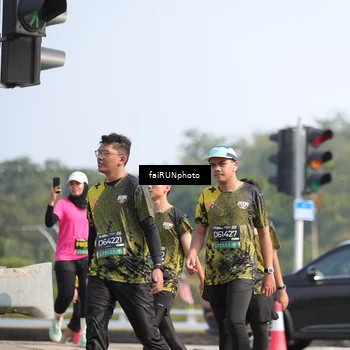 Runner Photo 6621243