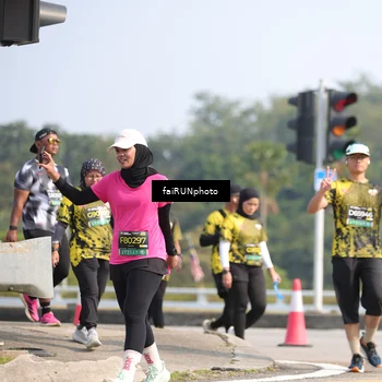 Runner Photo 6621264