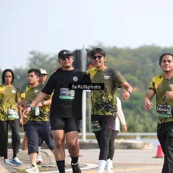 Runner Photo 6621495