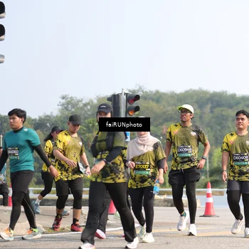 Runner Photo 6622111