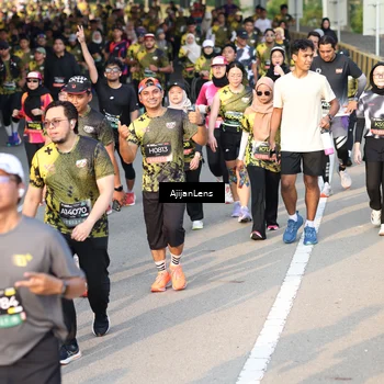 Runner Photo 6623003