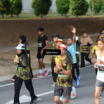Runner Photo 6623624