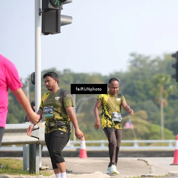 Runner Photo 6623654