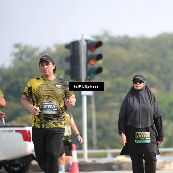 Runner Photo 6623671