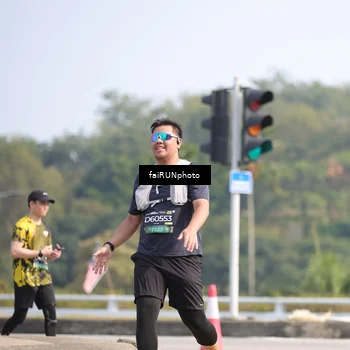 Runner Photo 6623991