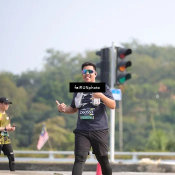Runner Photo 6623992